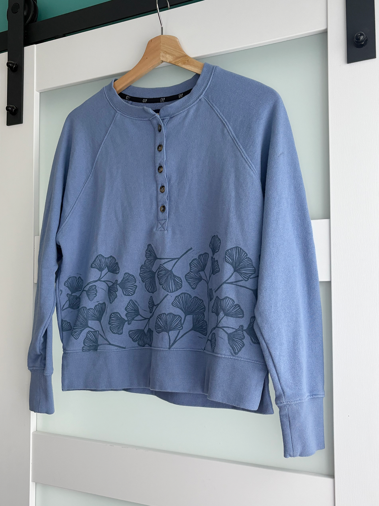 Size S | Gap | Gingko Print Henley Sweatshirt