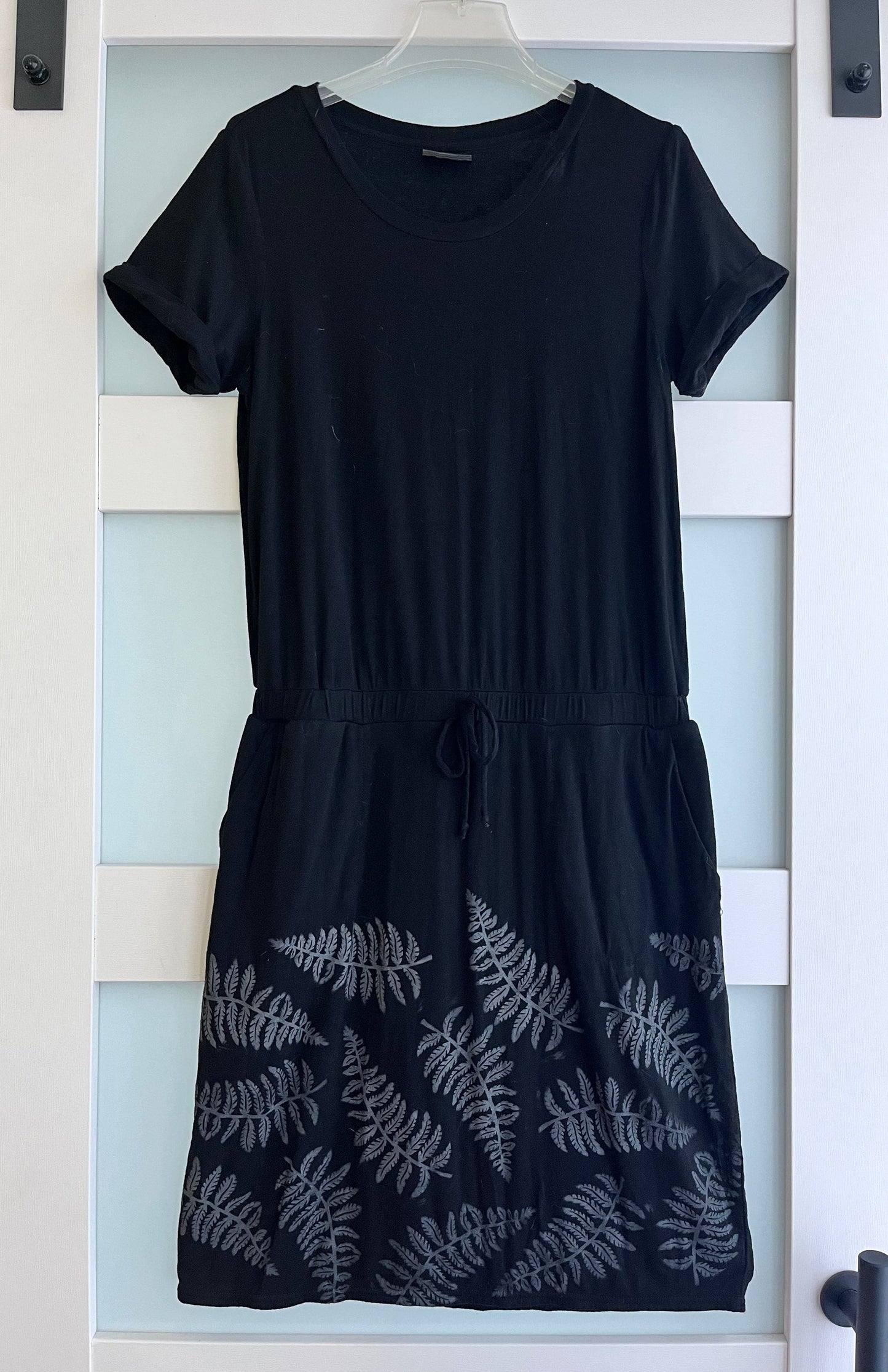 Size S | 32˚ Cool Brand | Fern Print Gathered Waist Dress