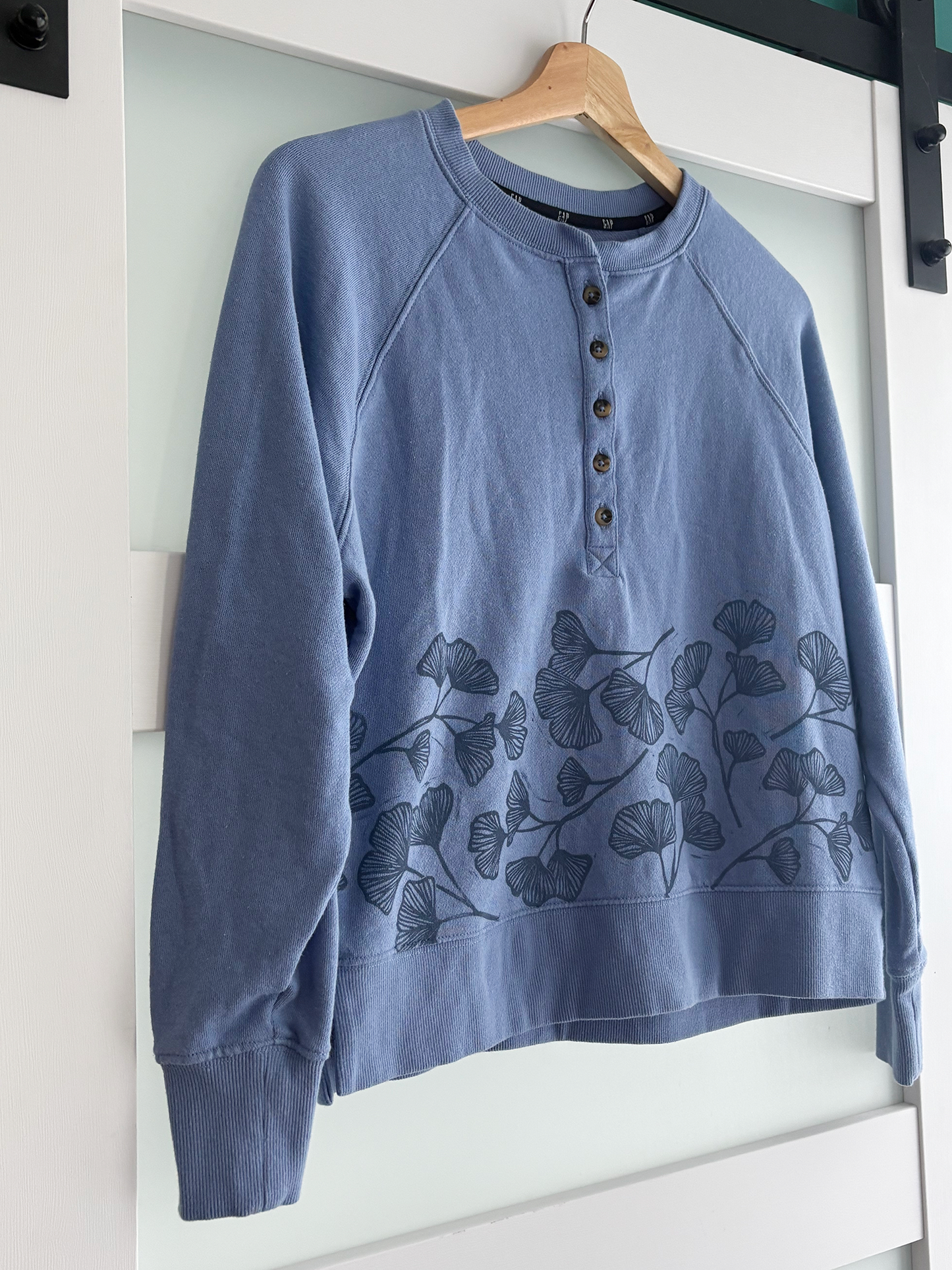Size S | Gap | Gingko Print Henley Sweatshirt