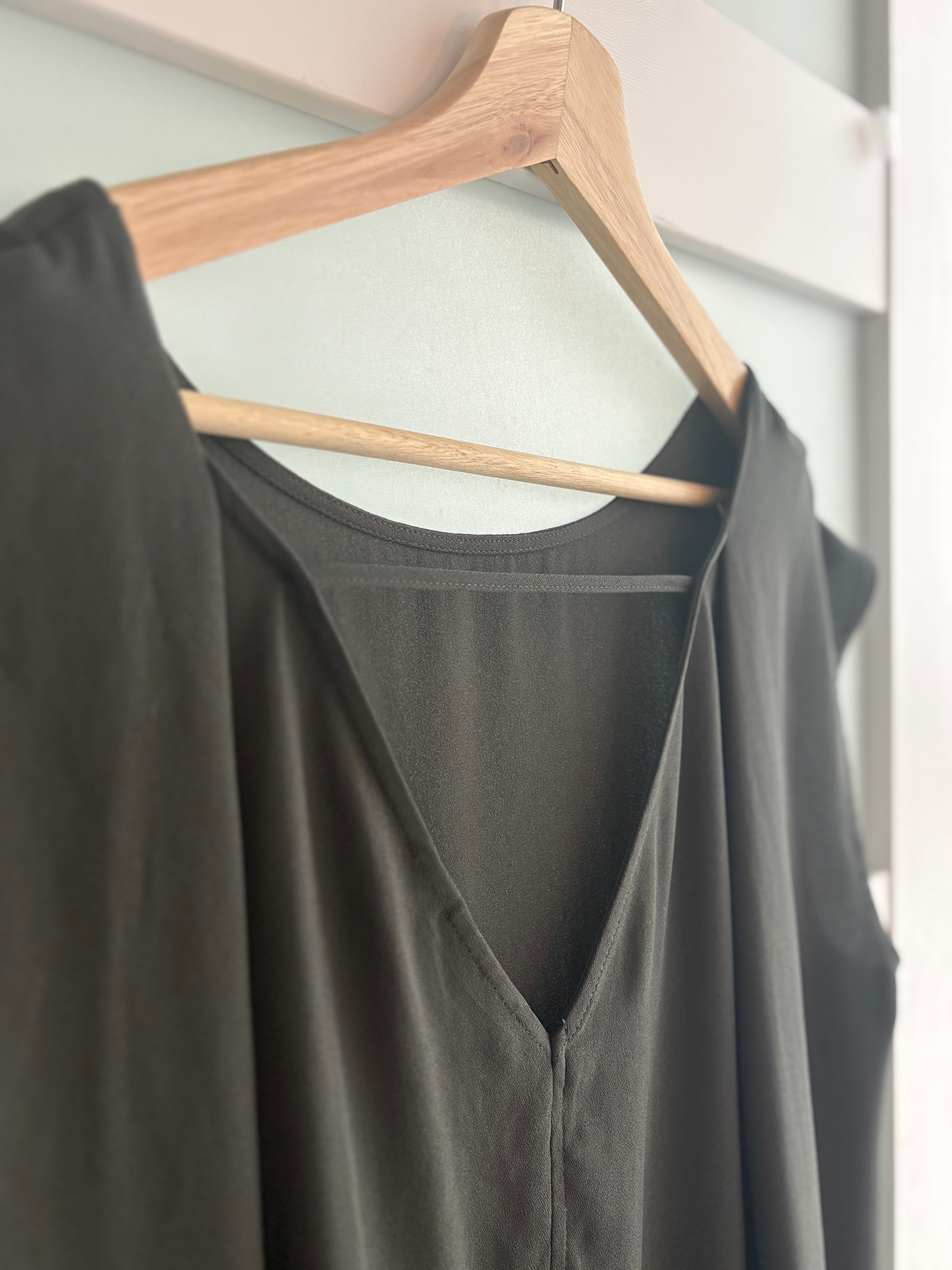 Size XXL | Halogen | Flowy Gray Tank | Block Print Gingko Pattern
