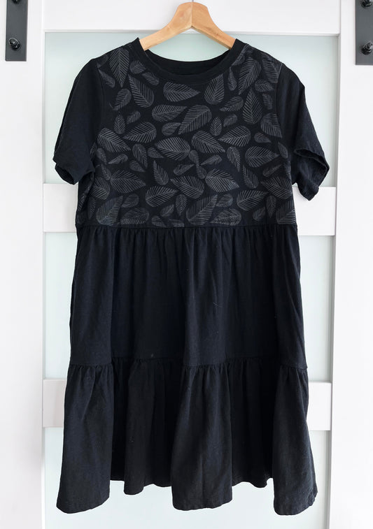 Size M | Old Navy Brand | Leaf Print Tiered Tunic/ Dress