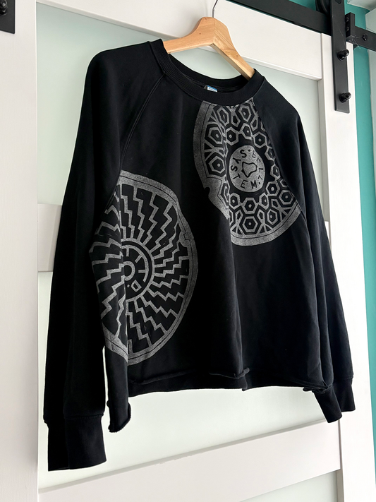 Size S | Old Navy | Manhole Print Cropped Sweatshirt